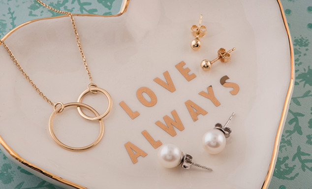 MayBlogPost_gold-004_BL