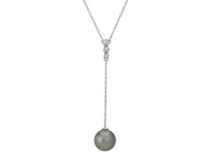Tahitian pearl dangle necklace.