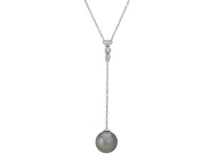 Tahitian pearl dangle necklace.