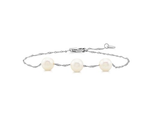 Cultured freshwater pearl bracelet