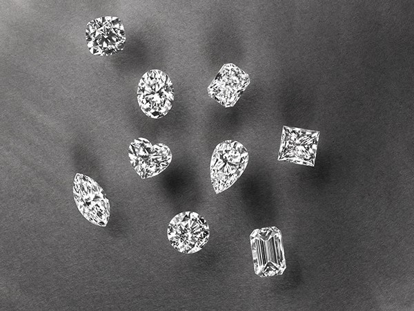 Loose diamonds.