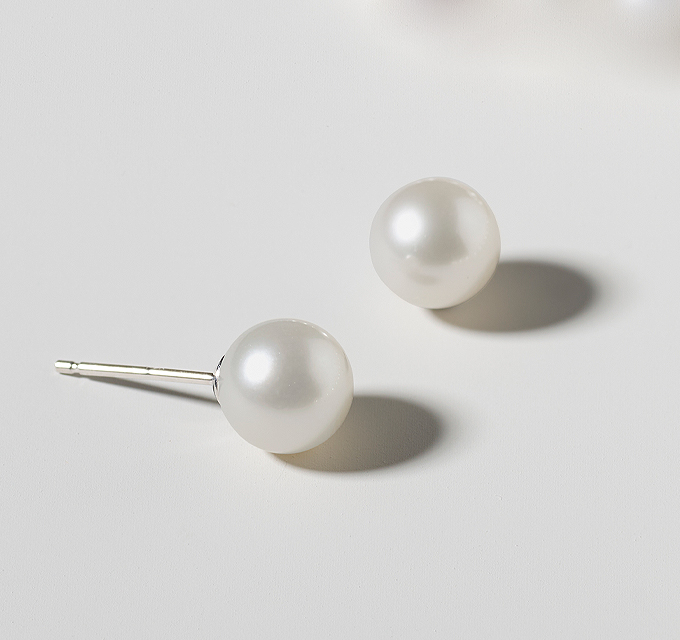 pearl stud earrings