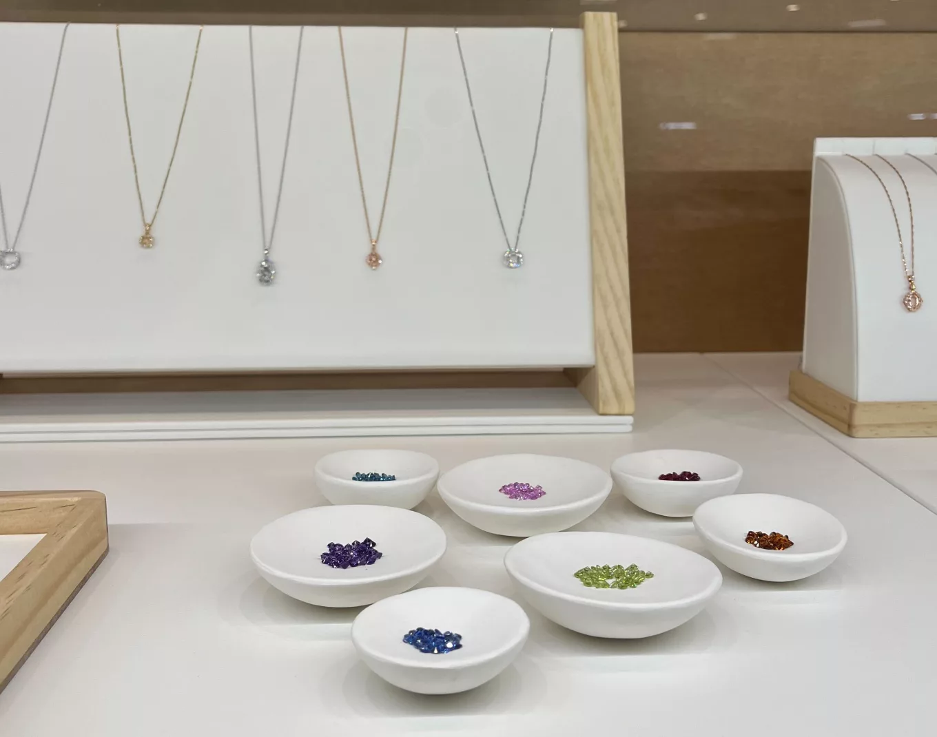 Create your own jewelry, gemstones, Tukwila/Seattle Washington Jewelry Store