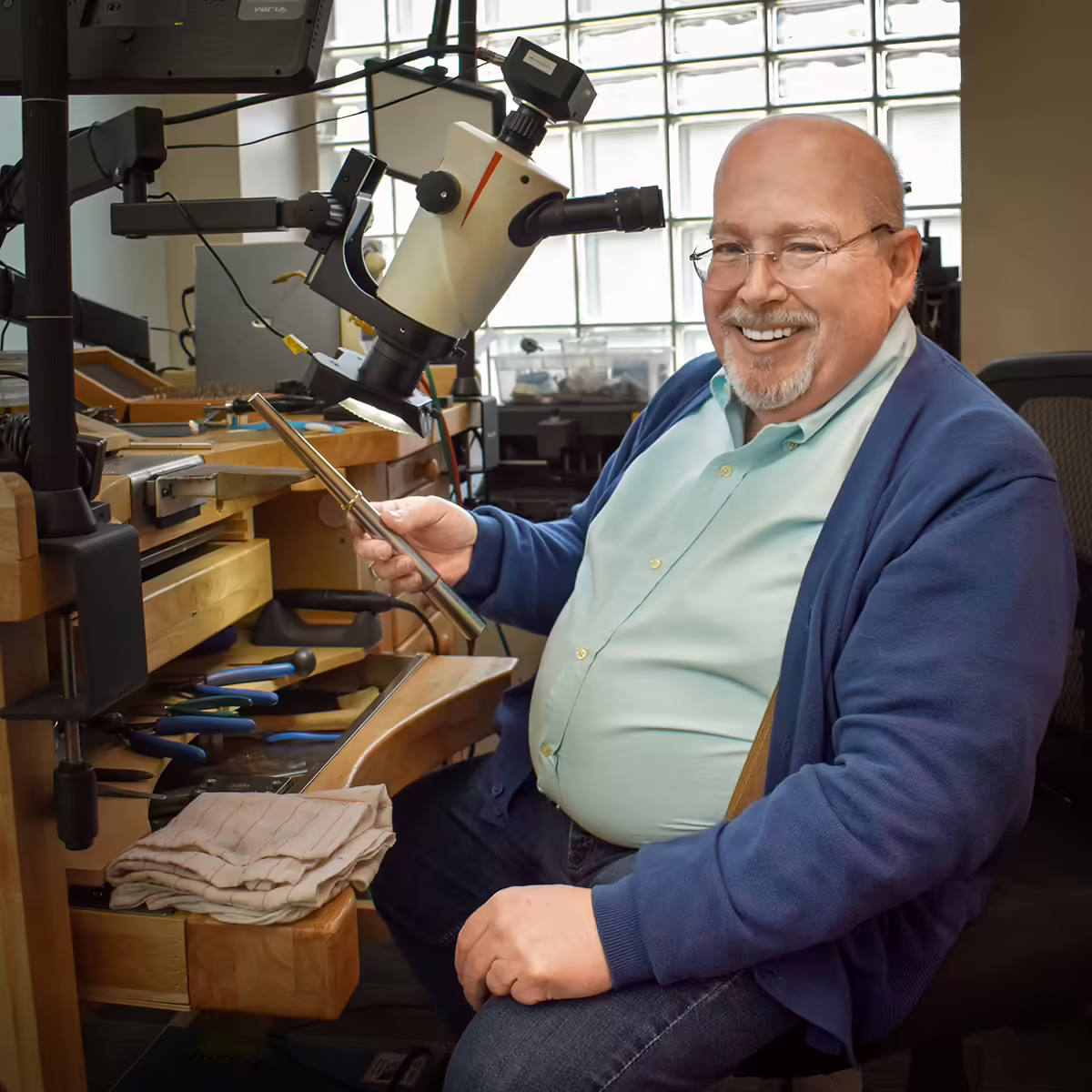 jeweler training expert at Shane Co.