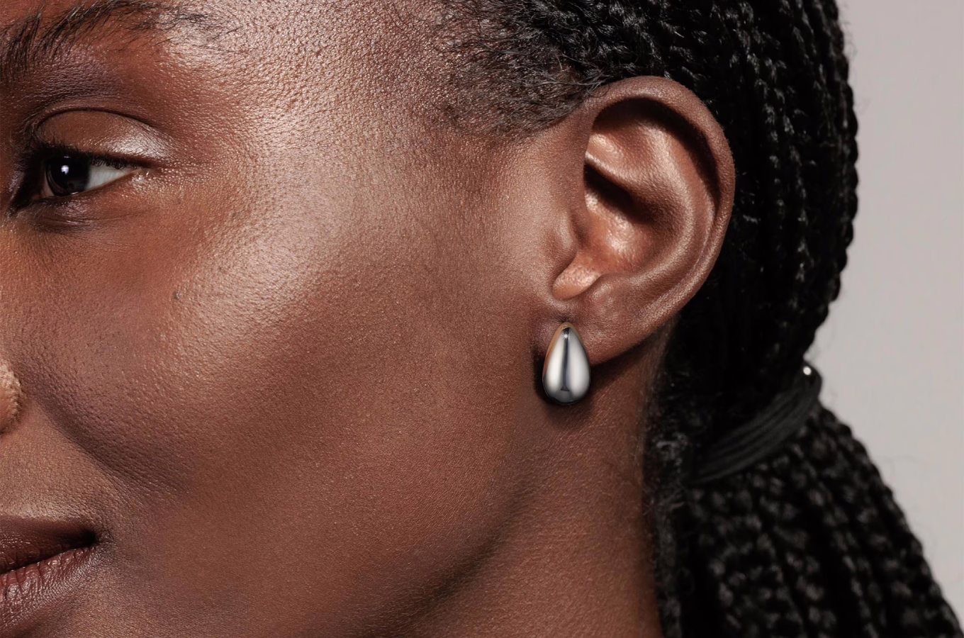 Sterling Silver Teardrop Earrings These sterling silver teardrop earrings feature a bold yet minimal design that is perfect for daily wear. A friction back keeps them secure while still being comfortable. Approx. 1 and 1/8-inch earring length Friction back Sterling silver